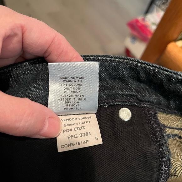 Old Navy Jeans - Picture 9 of 10